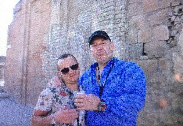 Продолжает набирать обороты конфликт вокруг скандального девелоперского проекта "Мир Митино", где столкнулись интересы холдинга "Капитал Груп" и рейдеров Михаила Черкасова и Андрея Долина (на фото), с одной стороны, и американского инвестиционного фонда 