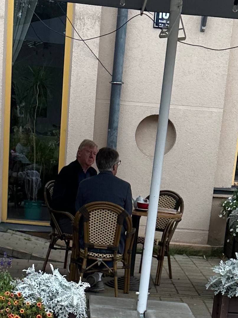 Чубайс где-то прячется, зачем он это делает, удрал — Путин